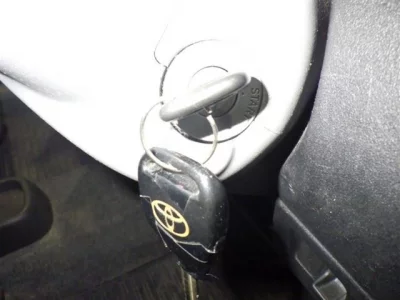 Toyota SIENTA  с аукциона в Японии