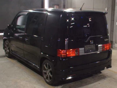 Honda Mobilio Spike