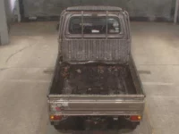 Subaru SAMBAR лот № 8219 оценка 3.5  с аукциона в Японии 5