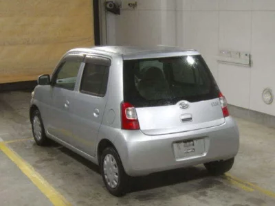 Daihatsu Esse