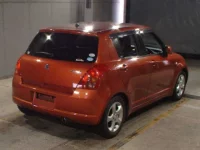 Suzuki SWIFT лот № 8437 оценка 3.5  с аукциона в Японии 4