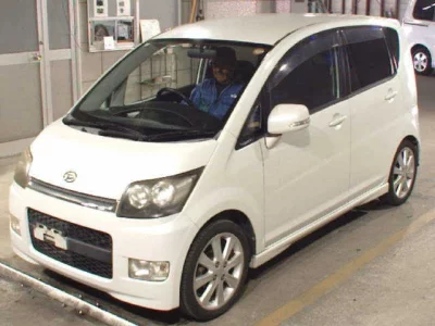 Daihatsu MOVE  с аукциона в Японии