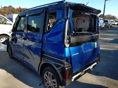 Mitsubishi Delica Mini
