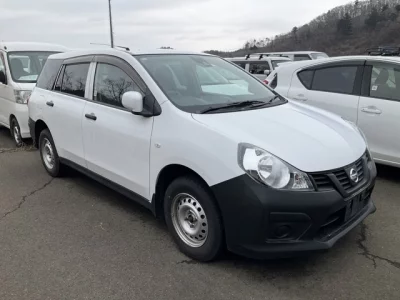 Nissan AD