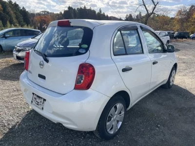 Nissan March