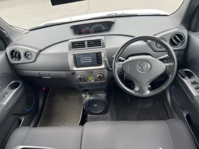Toyota bB