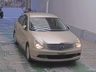 Nissan SYLPHY  с аукциона в Японии
