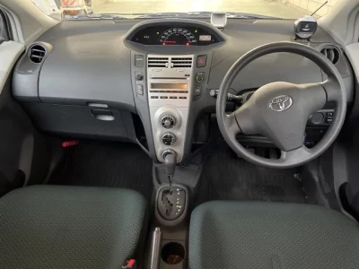 Toyota VITZ  с аукциона в Японии