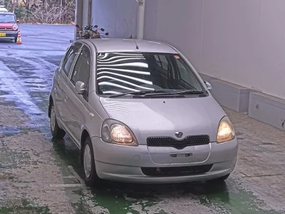 Toyota VITZ  с аукциона в Японии