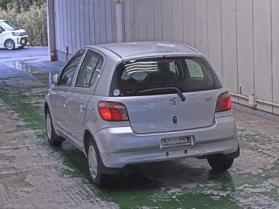 Toyota VITZ  с аукциона в Японии