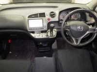Honda STREAM лот № 3059 оценка R  с аукциона в Японии 2