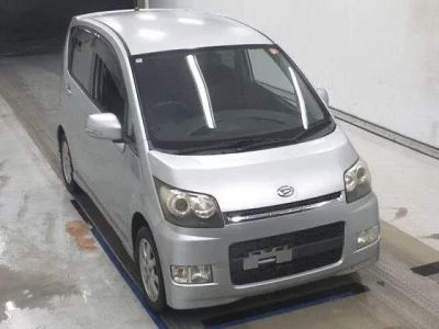Daihatsu MOVE  с аукциона в Японии
