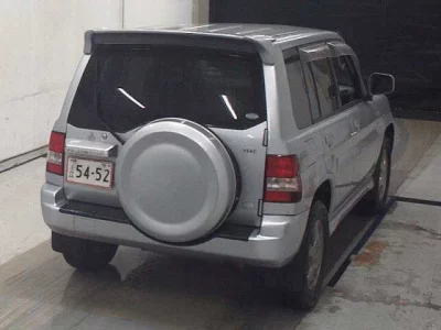 Mitsubishi Pajero iO