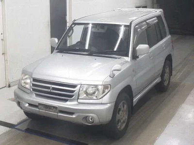 Mitsubishi Pajero iO