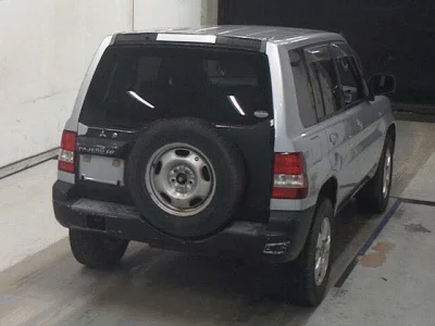 Mitsubishi Pajero iO