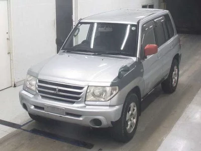 Mitsubishi Pajero iO