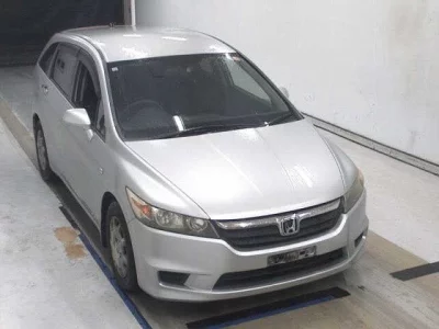 Honda STREAM  с аукциона в Японии
