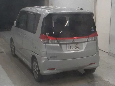 Mitsubishi DELICA D2