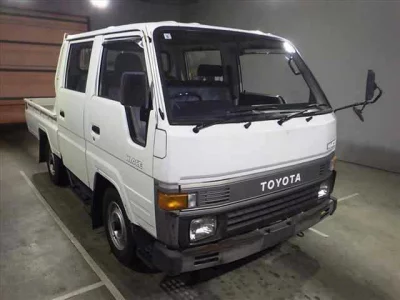 Toyota HIACE TRUCK  с аукциона в Японии