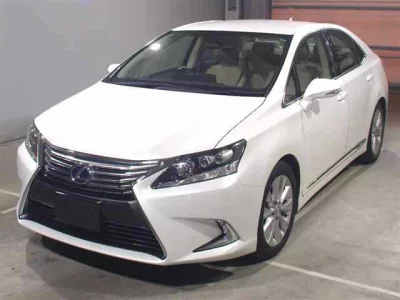 Lexus HS  с аукциона в Японии
