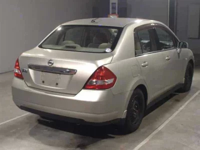 Nissan Tiida Latio