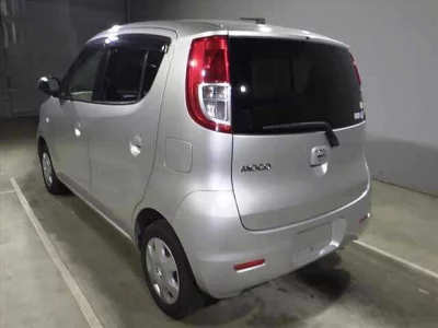 Nissan MOCO  с аукциона в Японии