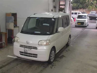 Daihatsu TANTO  с аукциона в Японии
