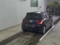 Suzuki SWIFT лот № 1119 оценка 3  с аукциона в Японии 4