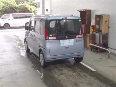 Suzuki Spacia