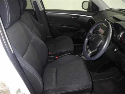 Suzuki SWIFT  с аукциона в Японии