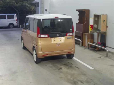 Suzuki Spacia