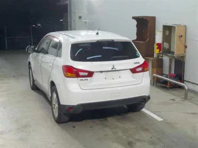 Mitsubishi RVR