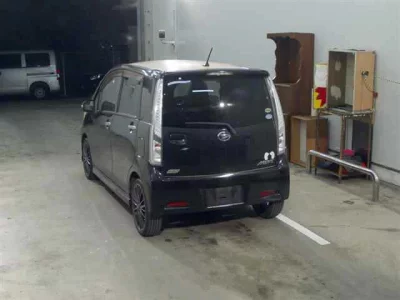 Daihatsu MOVE  с аукциона в Японии