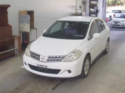 Nissan Tiida Latio