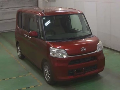 Daihatsu TANTO  с аукциона в Японии