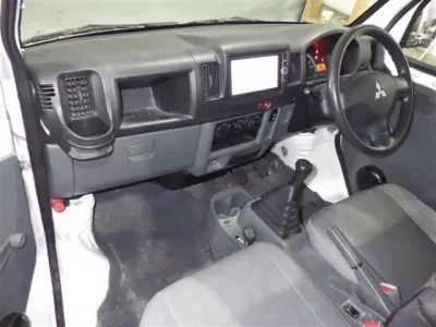 Mitsubishi MINICAB TRUCK