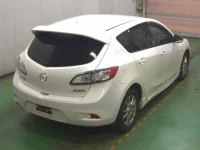 Mazda AXELA лот № 119 оценка R  с аукциона в Японии 6