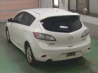 Mazda AXELA лот № 119 оценка R  с аукциона в Японии 1