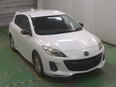 Mazda AXELA  с аукциона в Японии