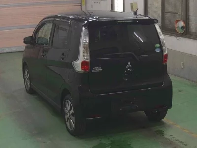 Mitsubishi EK CUSTOM