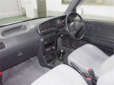 Daihatsu MIRA  с аукциона в Японии