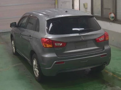 Mitsubishi RVR