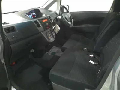 Daihatsu MOVE  с аукциона в Японии