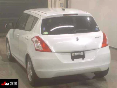 Suzuki SWIFT  с аукциона в Японии