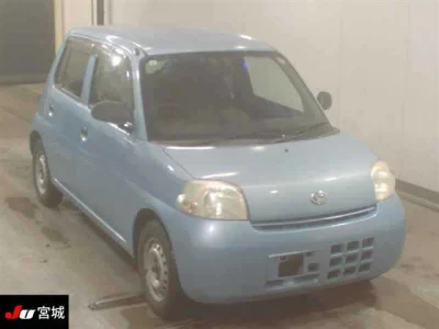 Daihatsu Esse
