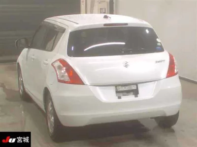 Suzuki SWIFT  с аукциона в Японии