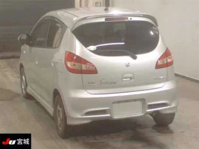 Suzuki Cervo