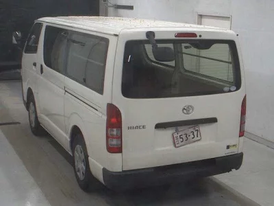 Toyota HiAce Van