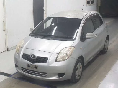 Toyota VITZ  с аукциона в Японии