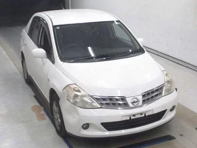 Nissan TIIDA LATIO